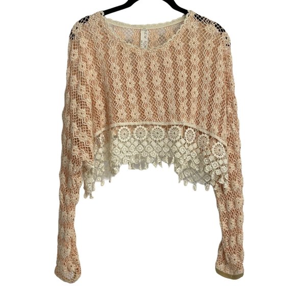 Free People Pink and White Crochet Crop Top - Picture 3 of 16